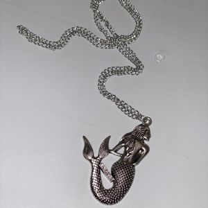 Laghcat Mermaid Necklace
